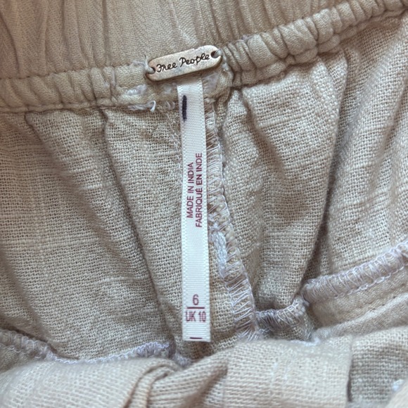 Free People Pleated Tapered Cotton Pants Beige High Rise OB1626316 Size 6 - Picture 6 of 8